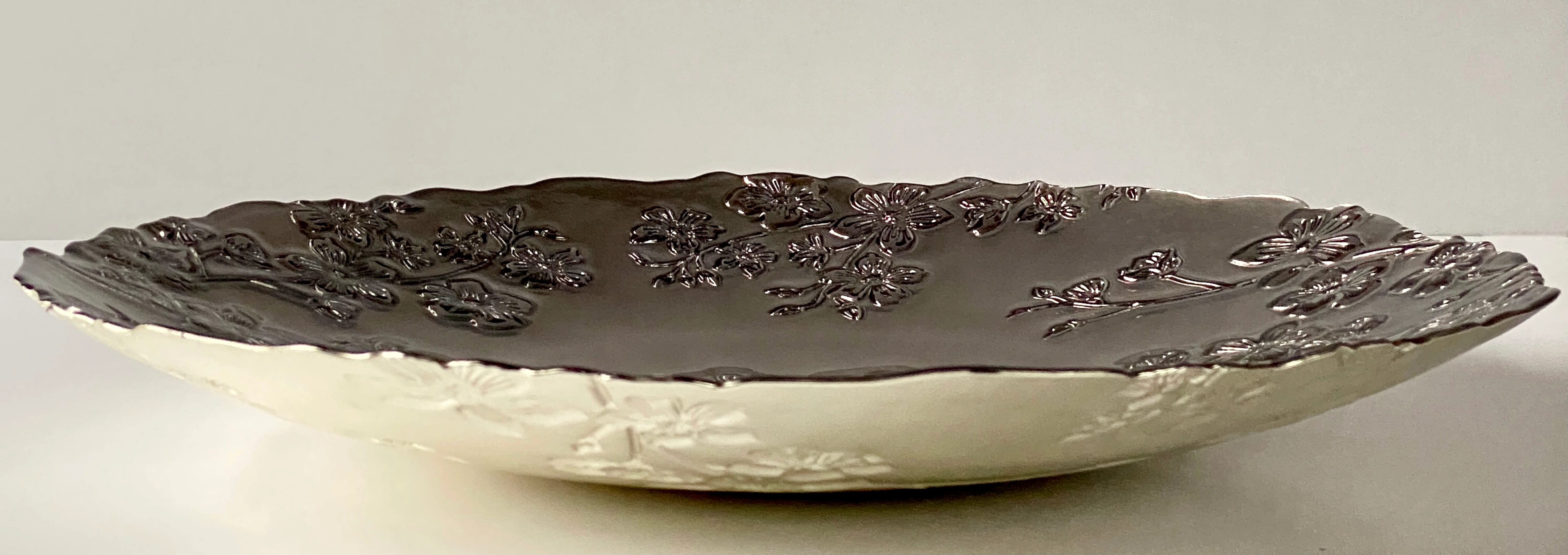 Silver Decorative Bowl with Pink Sculpted Rose Vines - Image 3