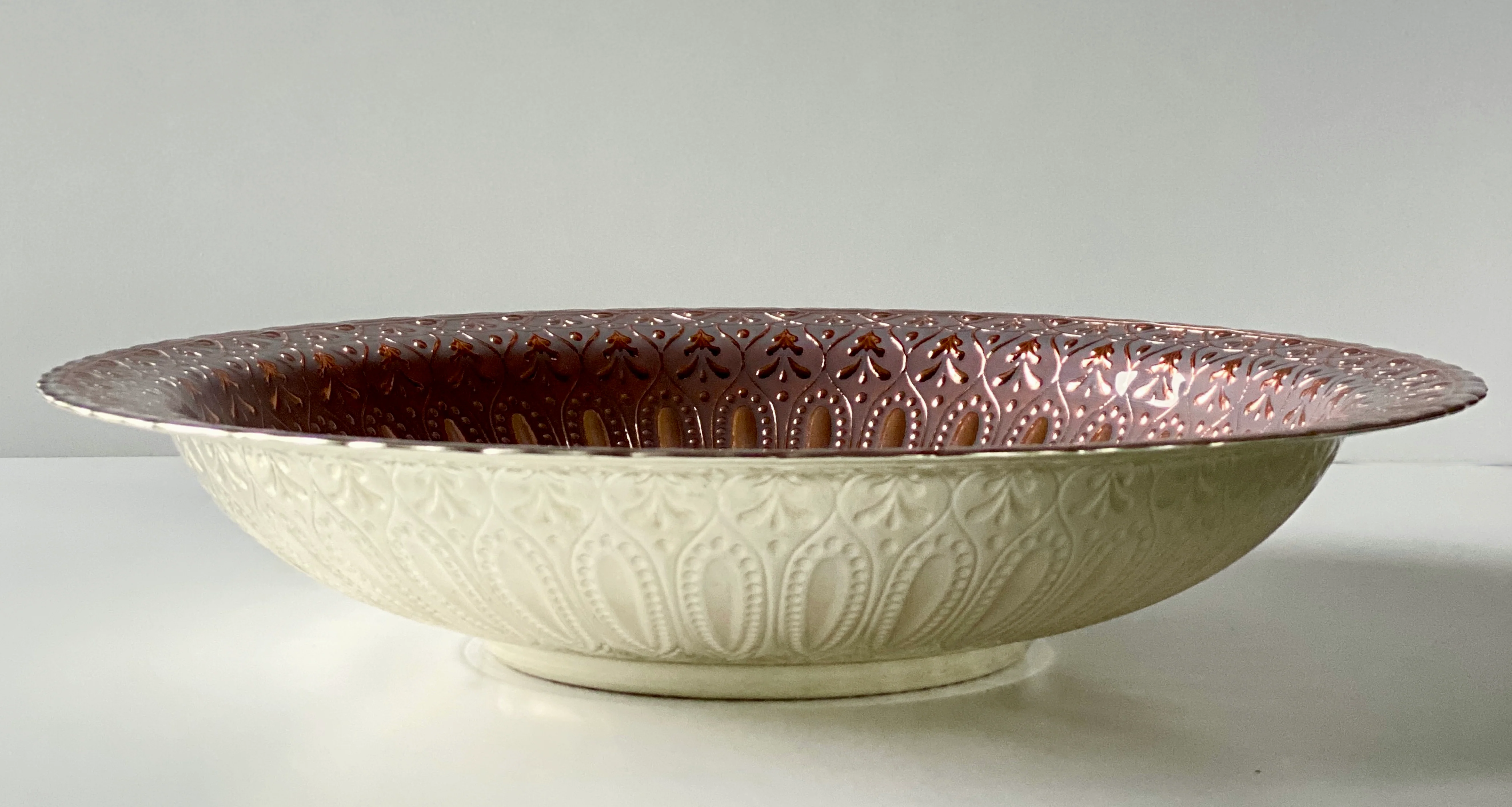 Elegant Decorative Bowl - Image 3